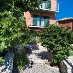 Lefkada Sunset House *